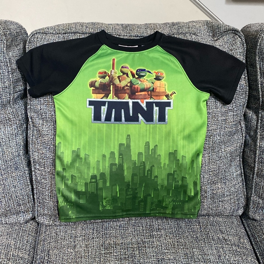 Nickelodeon Boys TMNT Green & Black Short Sleeve Shirt - Size 7
